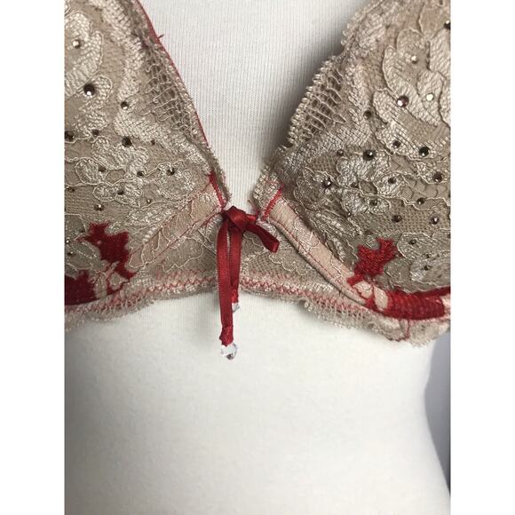 Victoria's Secret Lingerie Bra Push Up Pigeonnant Padded Underwire - Picture 4 of 7